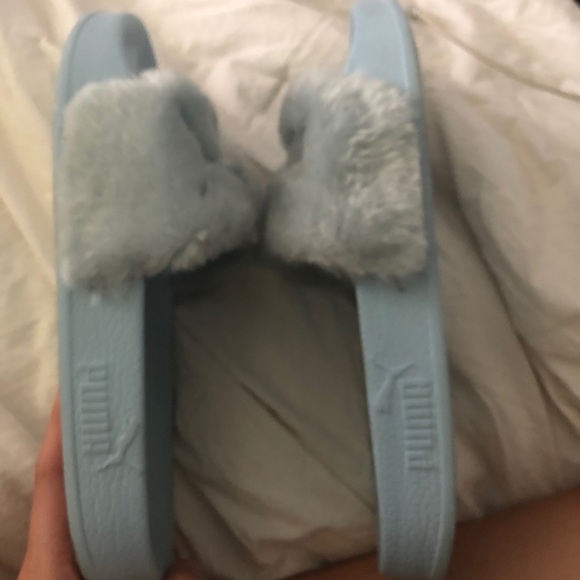 Fenty Slides - Picture 3 of 5
